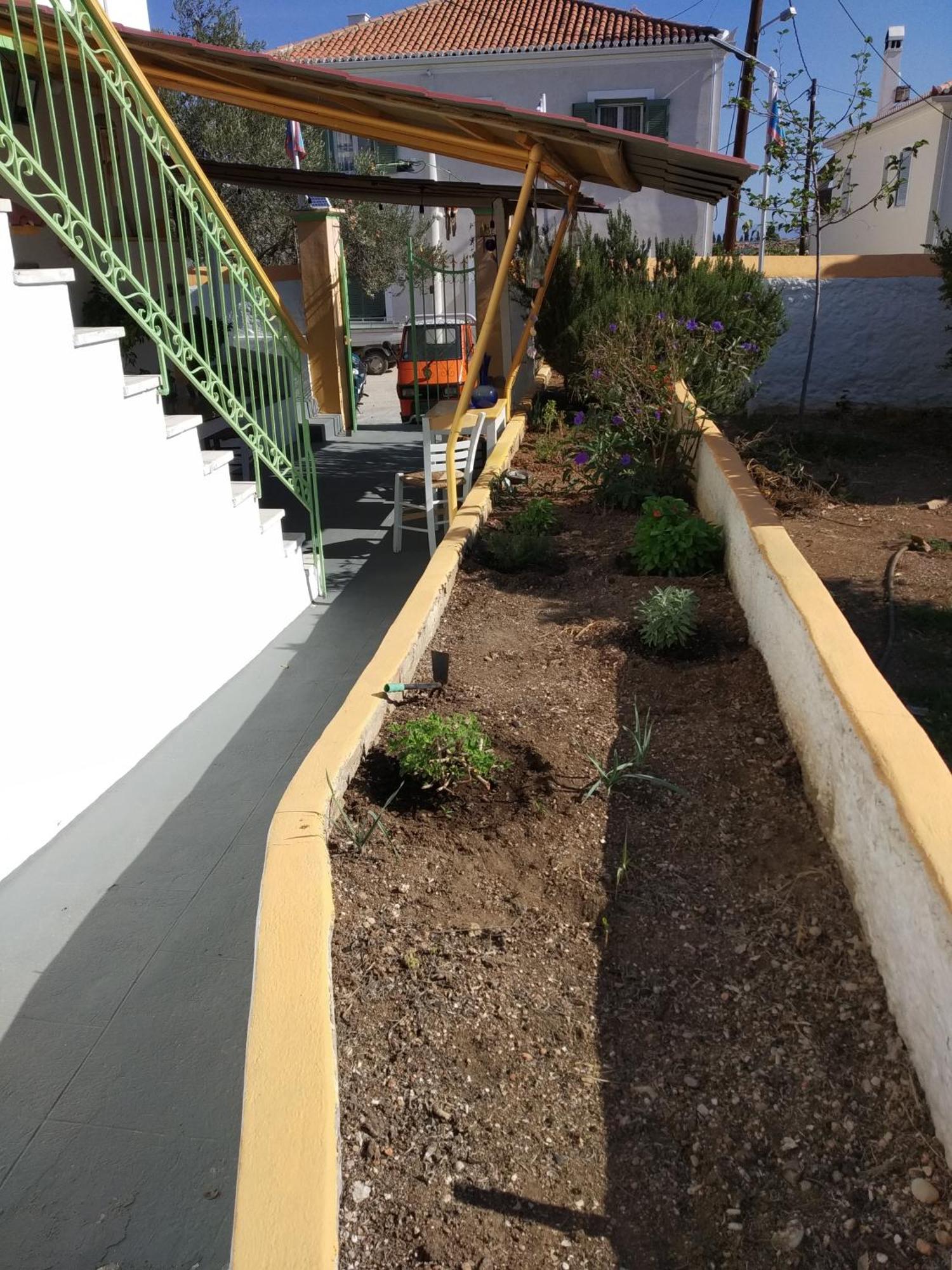 Vaggelis Traditional House Spetses Town Екстер'єр фото
