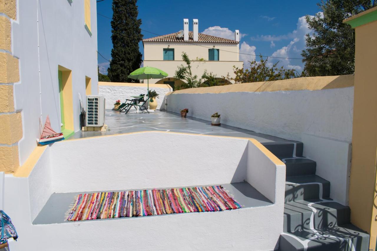 Vaggelis Traditional House Spetses Town Екстер'єр фото
